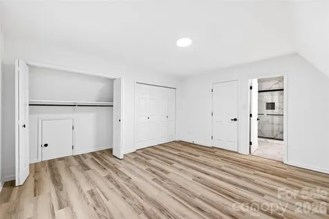 10054 Four Mile Creek Road Charlotte NC 28277