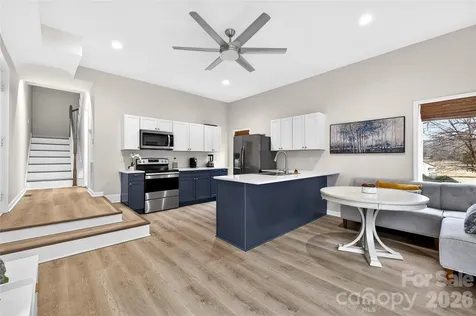 10054 Four Mile Creek Road Charlotte NC 28277