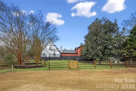 10054 Four Mile Creek Road Charlotte NC 28277