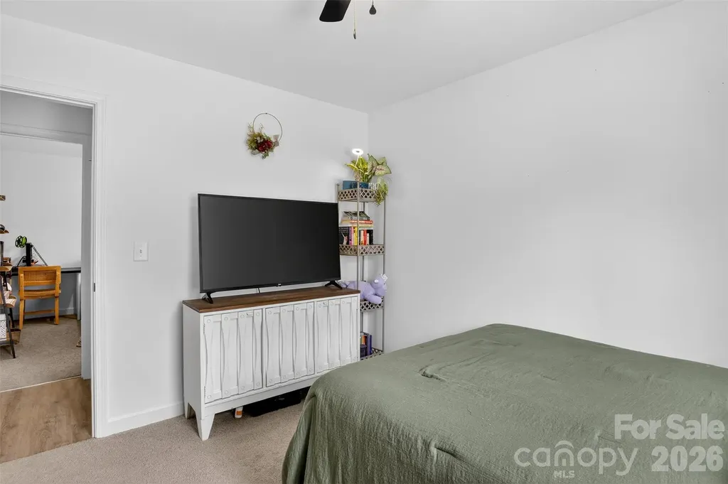 1526 Shepard Street Kannapolis NC 28083