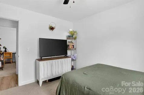 1526 Shepard Street Kannapolis NC 28083