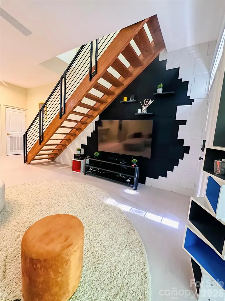 671 N Alexander Street Charlotte NC 28202