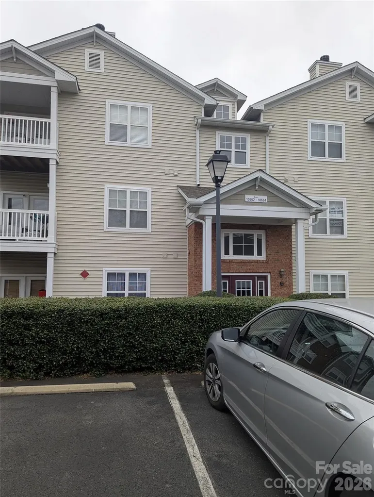 10670 Hill Point Court Charlotte NC 28262