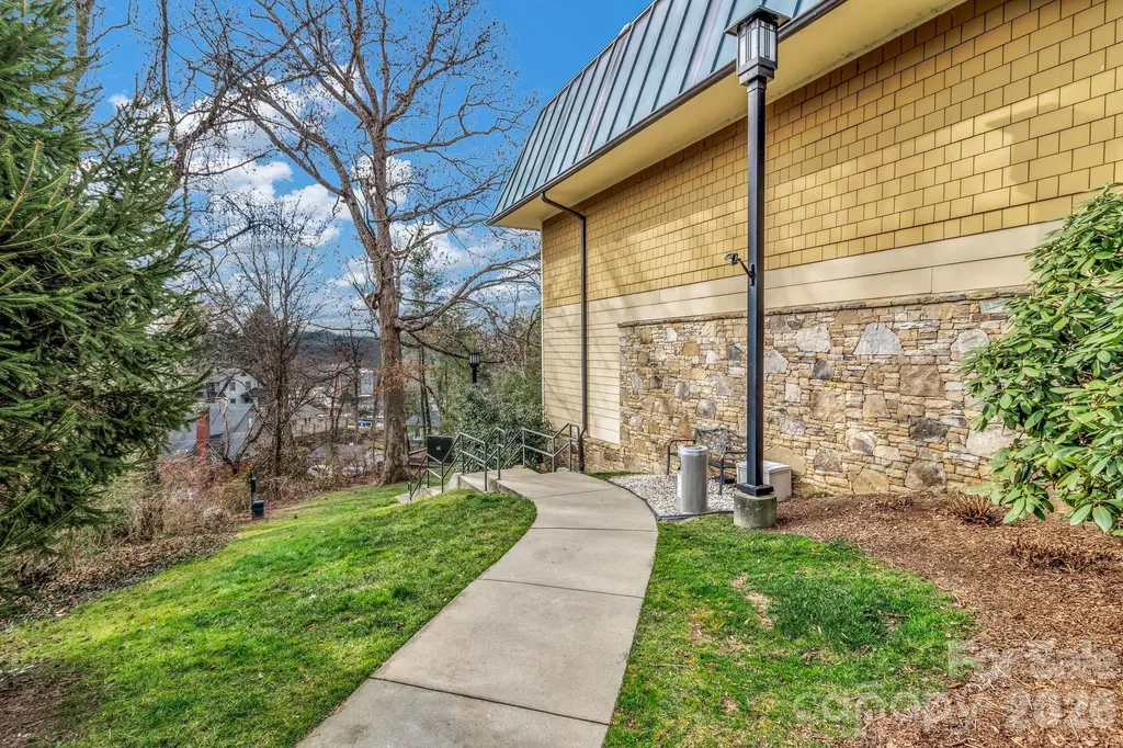 119 Bowling Park Road Asheville NC 28803