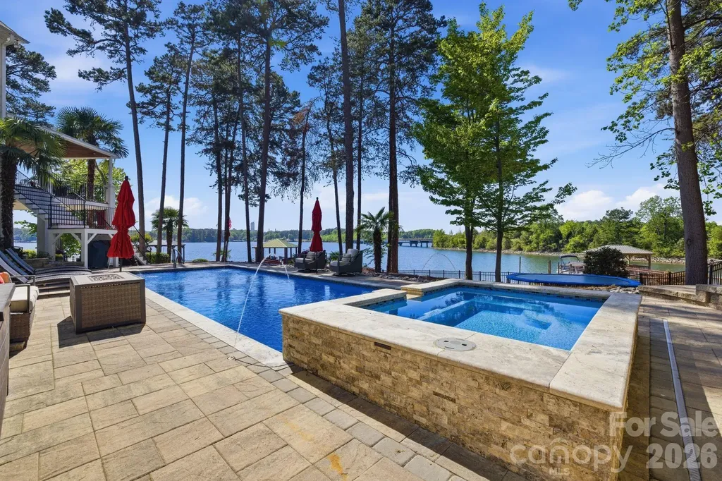 144 Mariner Pointe Lane Mooresville NC 28117