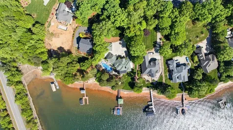 144 Mariner Pointe Lane Mooresville NC 28117
