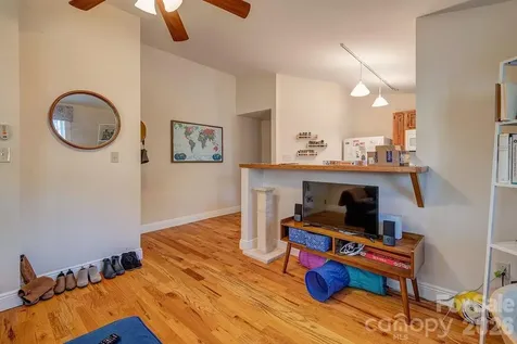54 N Liberty Street Asheville NC 28801