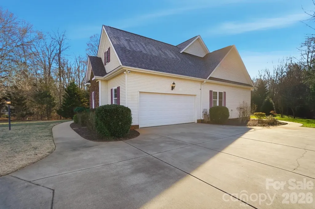1938 Sossoman Springs Road Midland NC 28107