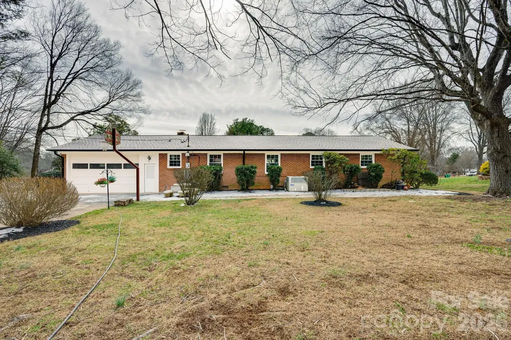 110 Scottsmoor Drive Charlotte NC 28214