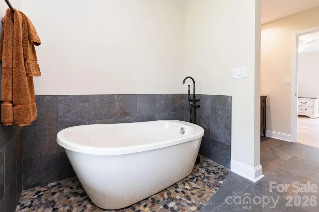 68 Sigmon Road Fletcher NC 28732