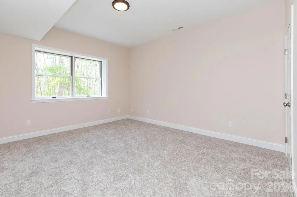 68 Sigmon Road Fletcher NC 28732