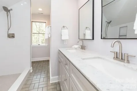 68 Sigmon Road Fletcher NC 28732