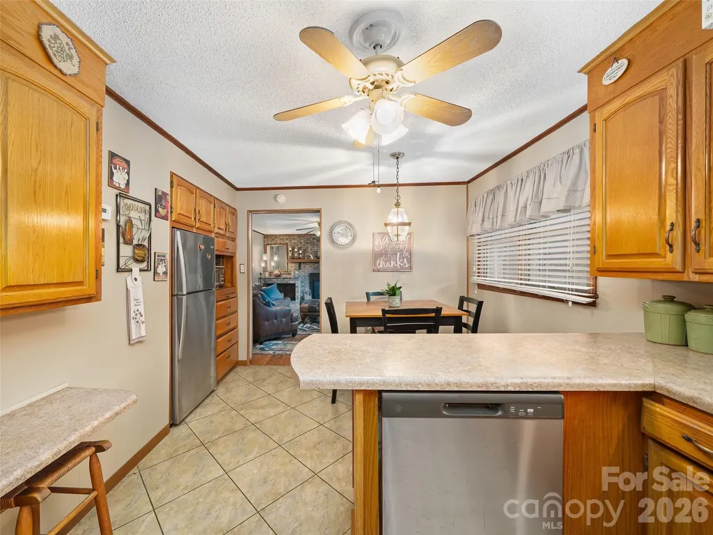 1280 Hamburg Road Bakersville NC 28705