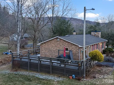 1280 Hamburg Road Bakersville NC 28705