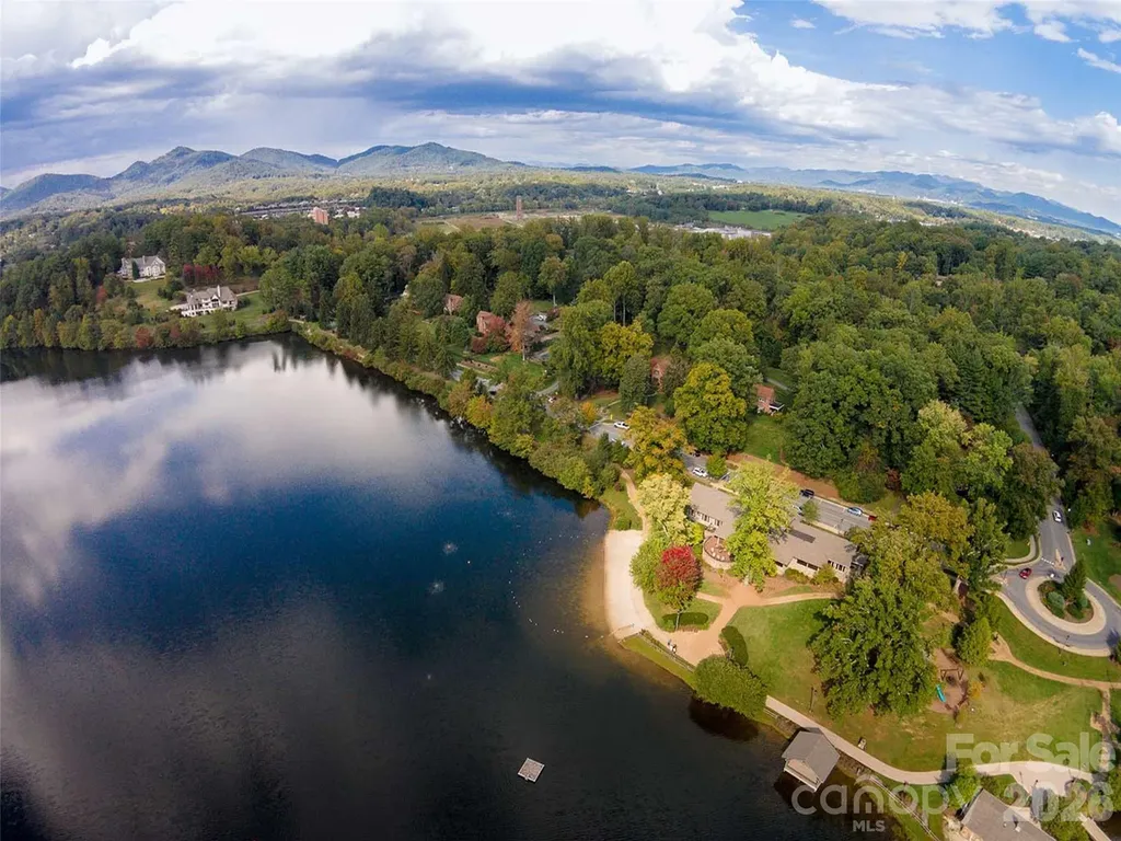 26 Balsam High Road Biltmore Lake NC 28715