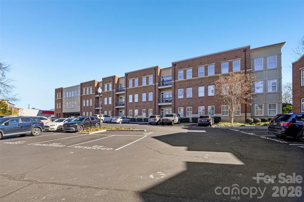 2952 Selwyn Avenue Charlotte NC 28209