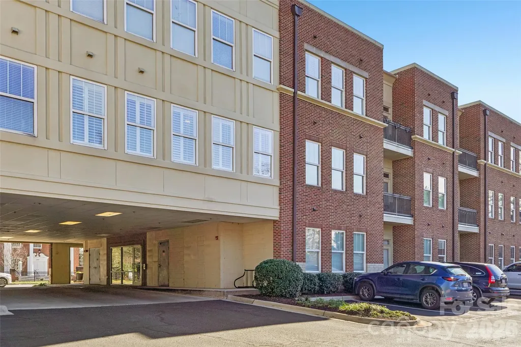 2952 Selwyn Avenue Charlotte NC 28209