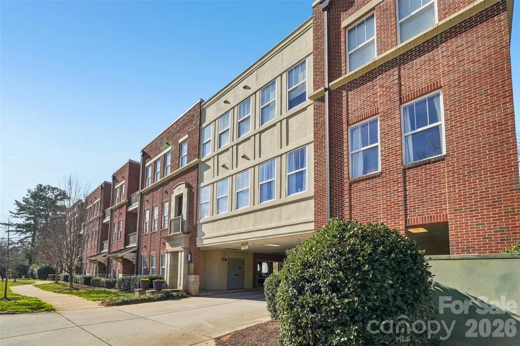2952 Selwyn Avenue Charlotte NC 28209