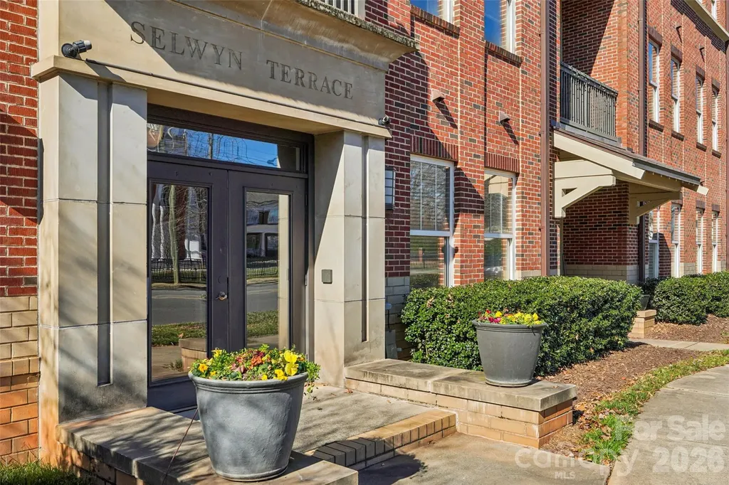 2952 Selwyn Avenue Charlotte NC 28209