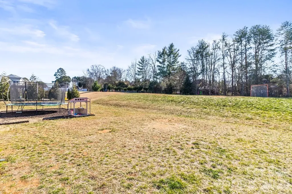 135 Holly Ridge Drive Mooresville NC 28115