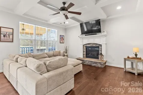 135 Holly Ridge Drive Mooresville NC 28115