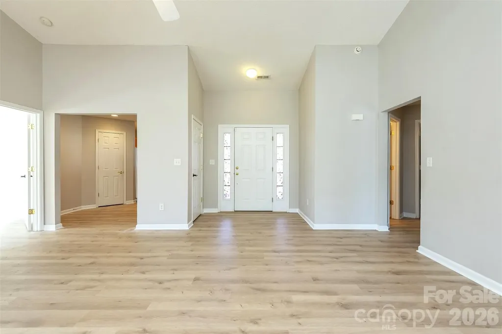 115 Creeks End Circle Mills River NC 28759
