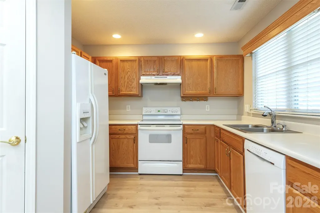 115 Creeks End Circle Mills River NC 28759
