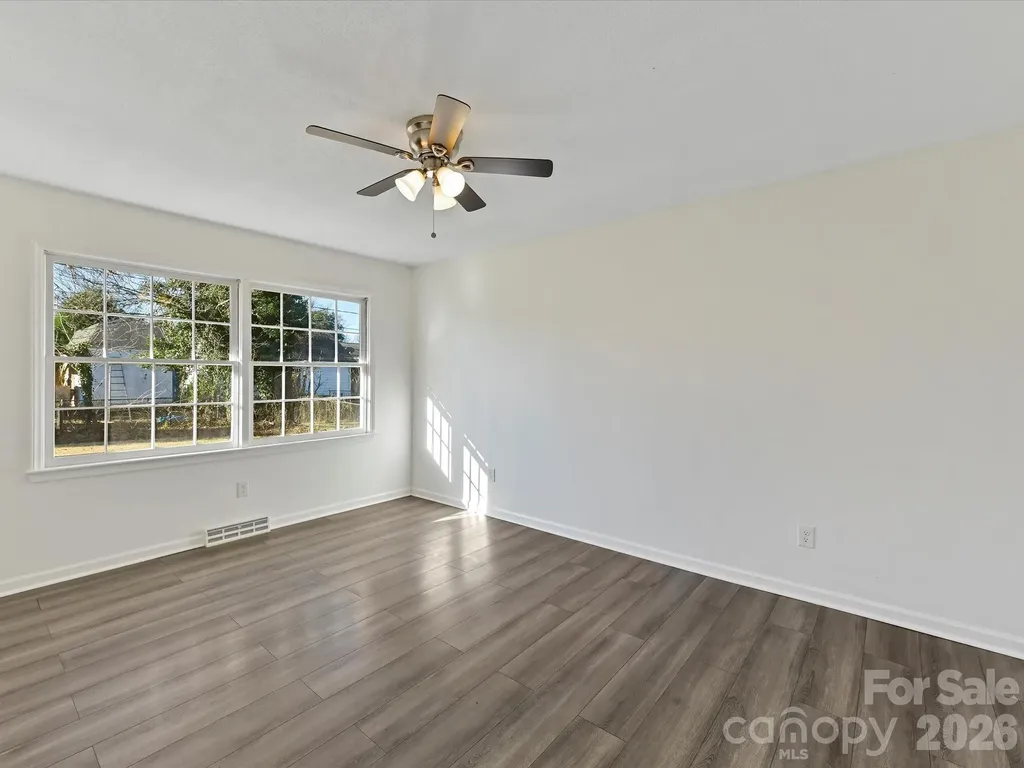 4008 Dunwoody Drive Charlotte NC 28215