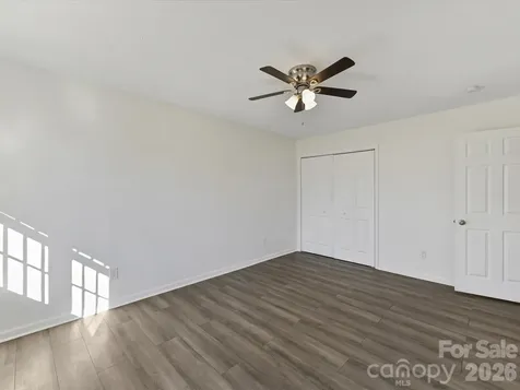 4008 Dunwoody Drive Charlotte NC 28215
