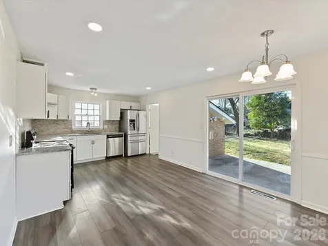 4008 Dunwoody Drive Charlotte NC 28215
