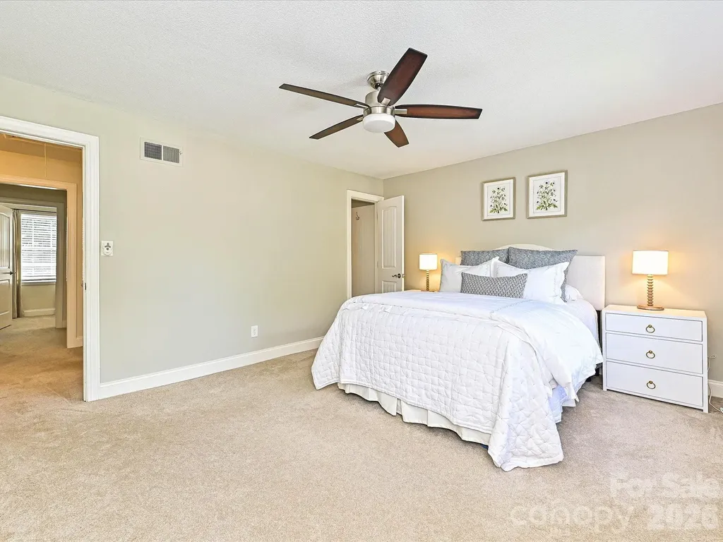 4611 Hedgemore Drive Charlotte NC 28209