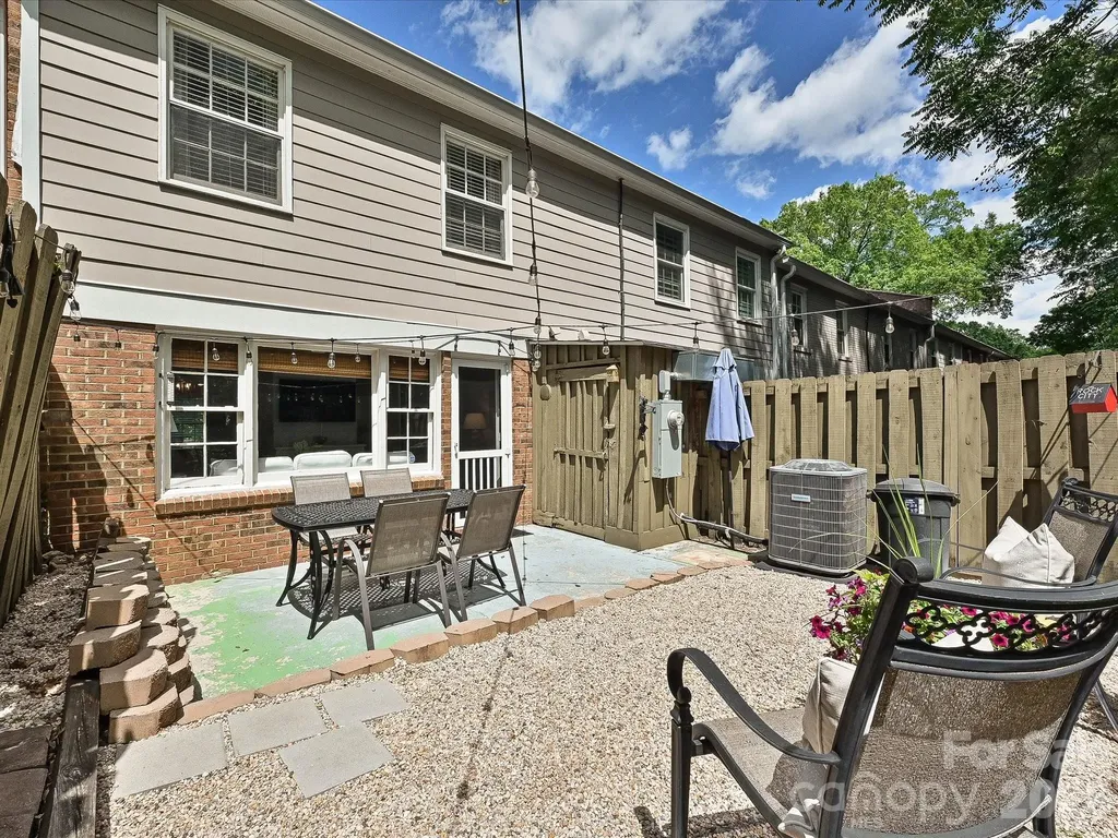 4611 Hedgemore Drive Charlotte NC 28209