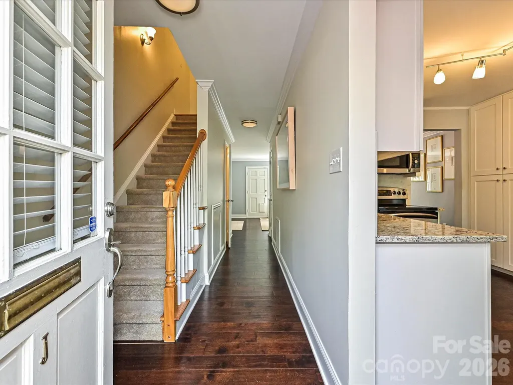 4611 Hedgemore Drive Charlotte NC 28209