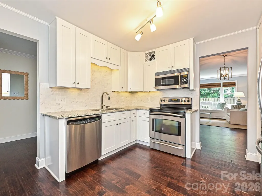4611 Hedgemore Drive Charlotte NC 28209