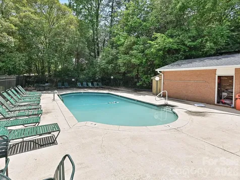 4611 Hedgemore Drive Charlotte NC 28209