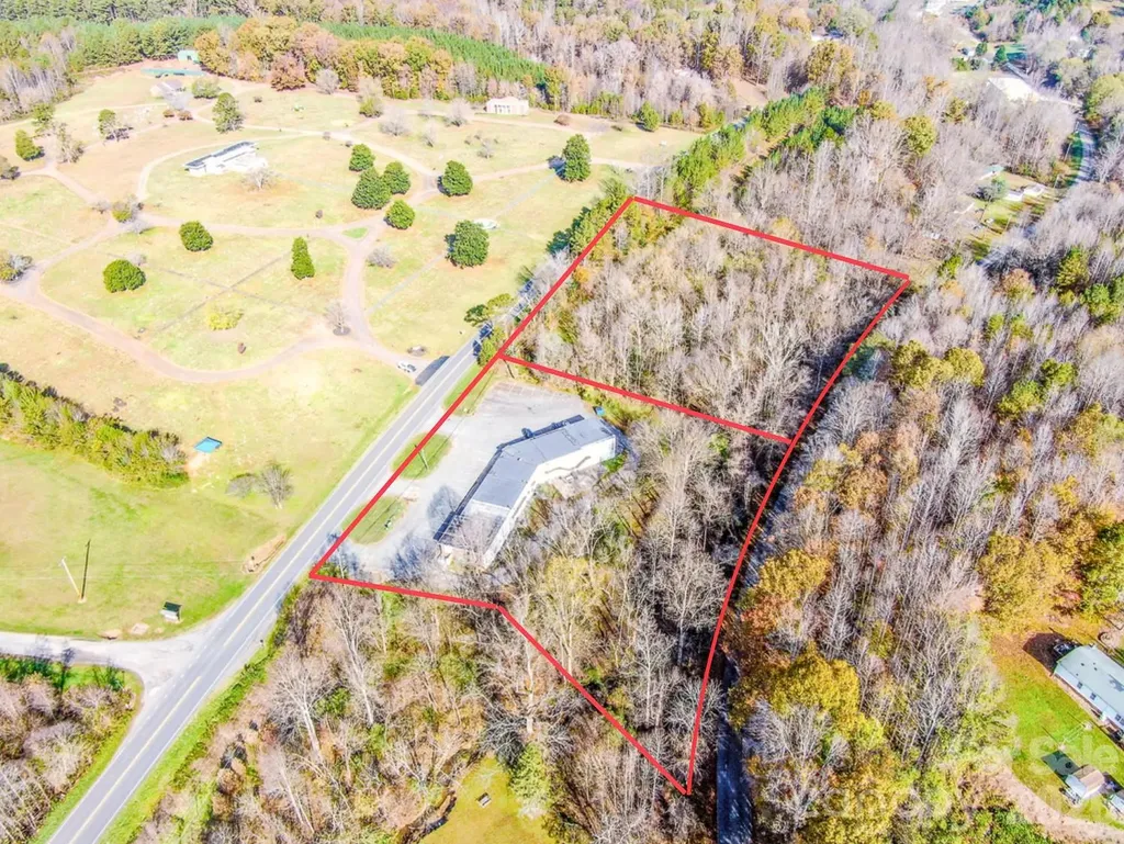 2327 Shelton Avenue Statesville NC 28677