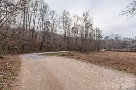 00 Carver Mountain Valley Sylva NC 28779