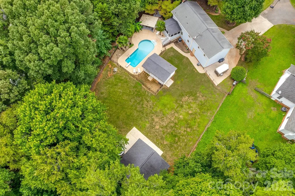 109 Falling Leaf Lane Mount Holly NC 28120