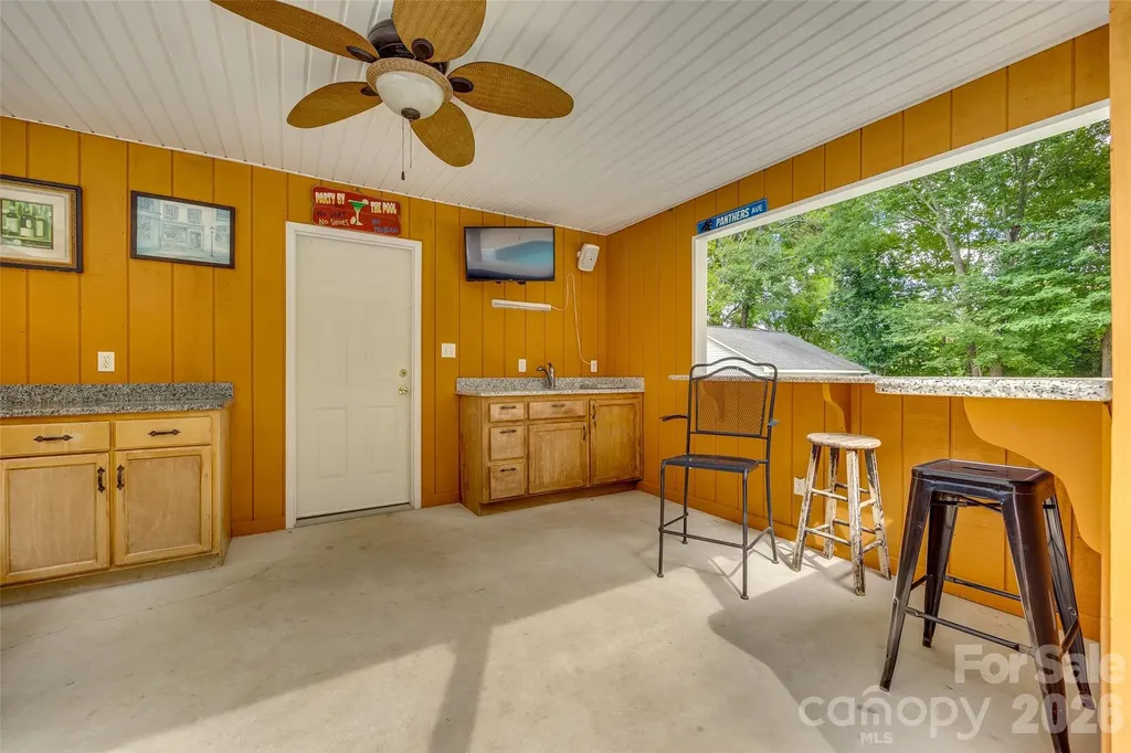 109 Falling Leaf Lane Mount Holly NC 28120