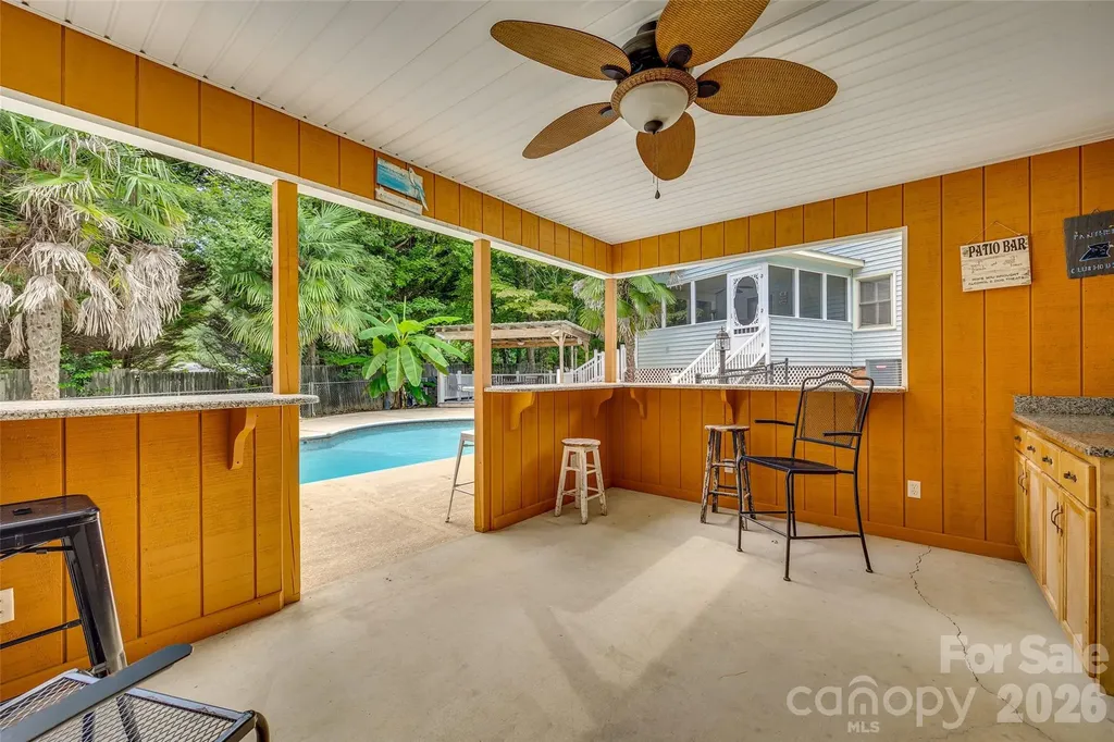 109 Falling Leaf Lane Mount Holly NC 28120