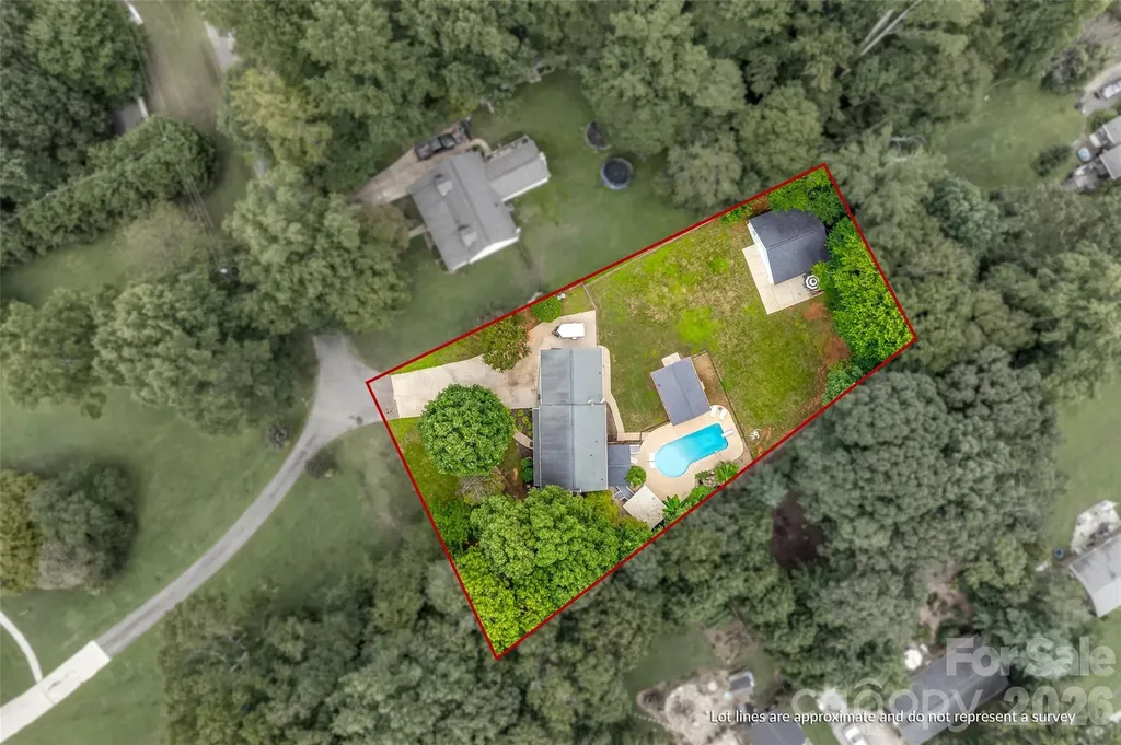 109 Falling Leaf Lane Mount Holly NC 28120