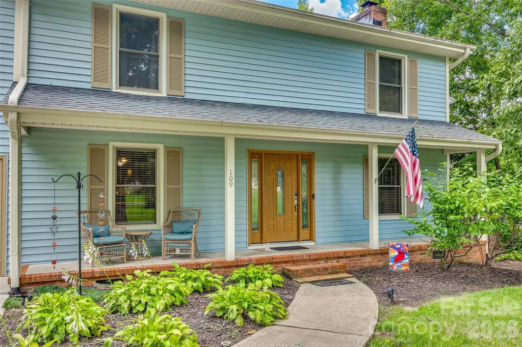 109 Falling Leaf Lane Mount Holly NC 28120