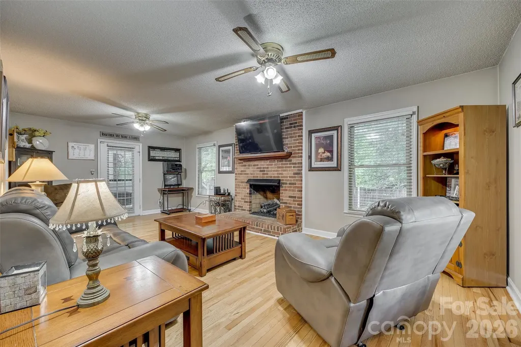 109 Falling Leaf Lane Mount Holly NC 28120