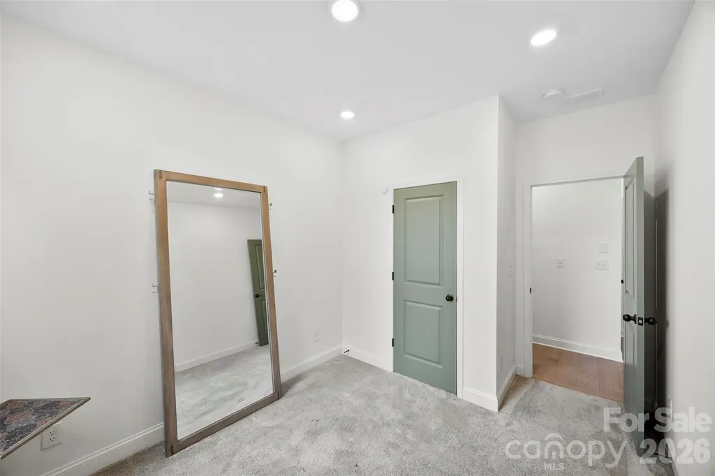 6343 Southgrove Street Charlotte NC 28277