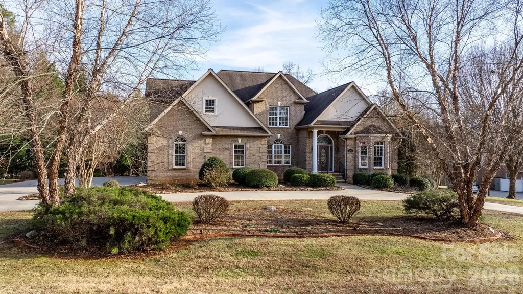 2301 Willow Creek Drive Newton NC 28658