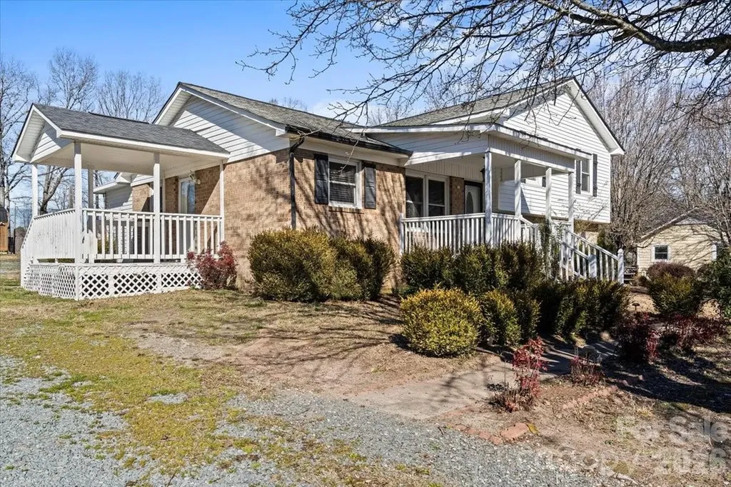 309 Catawba Circle Matthews NC 28104