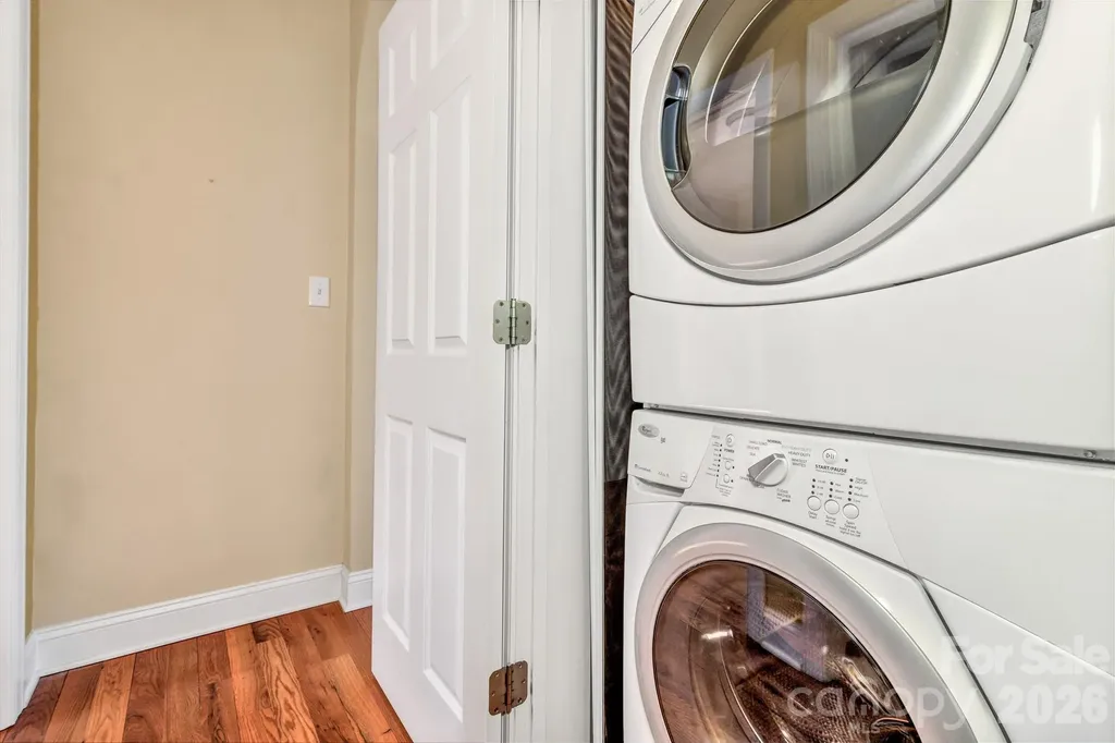 387 Goodview Drive Hendersonville NC 28792