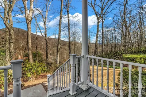 387 Goodview Drive Hendersonville NC 28792