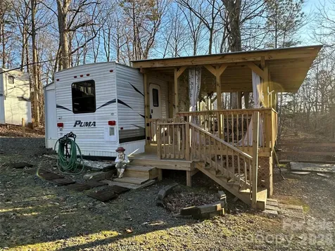 121 Sparrow Lane New London NC 28127