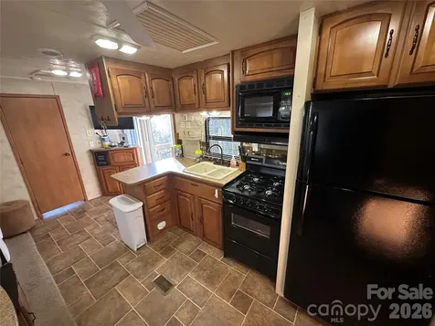 121 Sparrow Lane New London NC 28127